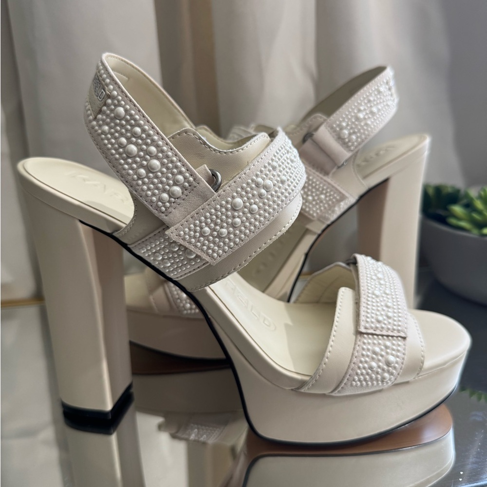 Karl Lagerfeld Paris Alessia Pearl Block-Heel Sandal • Size US 9.5 M